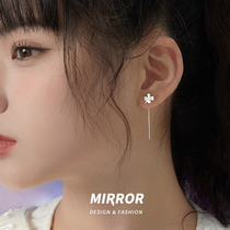 Small elk 925 pure silver quadrilles Lucky Grass Ear earrings Earrings Thread Flow Su Small Minimalnet Red Tides