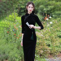 Black velvet cheongsam Young temperament long long long sleeve autumn and winter thin old Shanghai retro girl Chinese style