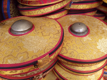 Tibetan small hat bowl old-fashioned cymbals treble muffled cymbals Dharma cymbals Tibetan Buddhist musical instruments cymbals Lama cymbals send sets