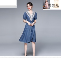 Hong Kong Pop brand 20210 summer vintage collar lace stitching thin tencel denim dress