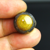 Nine-eyed shale rock coin stone Pearl eye with eye-like old material excellent Jade boutique noodles