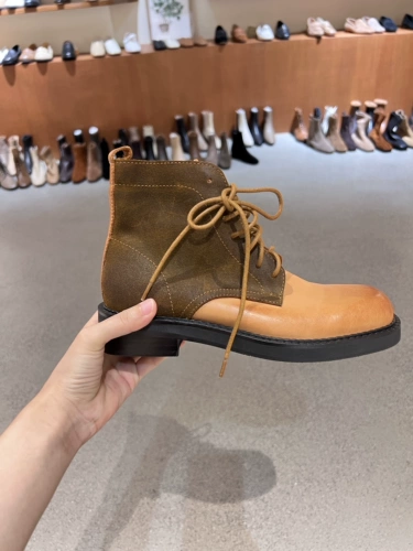 Martens, кожаные модные ретро двухцветные короткие сапоги со шнурками в английском стиле с квадратным носком, 2023, в британском стиле