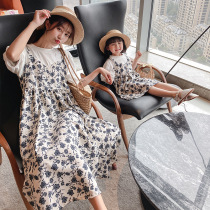 Pro-daughter dress Mothers 2022 new summer clothes Broken Flowers Fake Two dress South Korean version Mother women dress up for a summer break