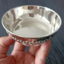 Buddhist supplies flames water land and water and food for bowls.