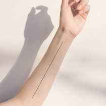 She drew a straight line tattoo sticker death ray shrimp line half-arm line waterproof male tide personality lasting lifeline female