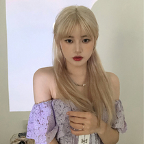Net celebrity lisa with the same golden wig female long straight hair round face Korean thin bangs realistic fashion long hair full headgear