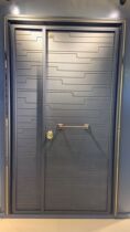 Chapman finely carved aluminium wood armoured door E431