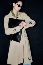 The wind home Yan values the Japanese heavy pound 3 acetate light and carefree and anti-wrinkle minimis in the middle of the wind coat FY0340