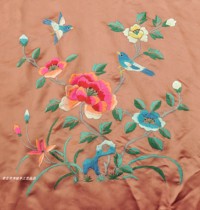 Flower and bird butterfly DIY bag clothes silk cloth Beijing handmade embroidery old embroidery Beijing embroidery hand embroidery decoration