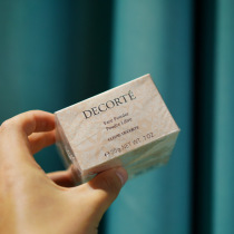 Deke AQMW white sandalwood dance Butterfly honey powder powder 20g oil control makeup invisible pores