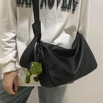 Shoulder Bag male Korean version of Joker Leisure ins Retro Tide Brand Student School Bag Simple Japanese Single Shoulder Satchel Women