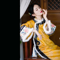 Baptist floral fragrance 2021 Winter new style imitation late Qing antique clothing embroidered hair collar Ruyi cotton long cheongsam