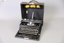 Domestic spot Germany 1941 Triumph Triumph brand model Perfekt antique mechanical typewriter