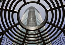 Pullman Shanghai Skyway Superior Room (1 King Bed)