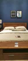 Zhumadian Renhao Home Fashion Nordic Low Box Bed