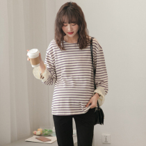 Pregnant women long-sleeved T-shirt spring and autumn striped sweater fashion loose Korean version large size cotton maternity dress short top