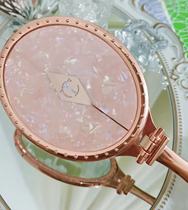 Which is the princesss mirror? Charlotte Tilbury CT Beauty Mirror with a mirror