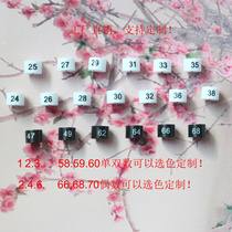 Factory direct sales can be customized digital size ring hanger letter size buckle black and white color size beads clothing Special