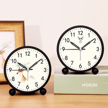 Simple small alarm clock students special mute bedside children boys and girls electronic clock wake-up artifact 2021 new