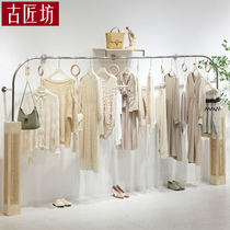 Womens clothing display rack Clothing store special wall pylons Display props Clothes pylons Clothing racks Womens store wall racks
