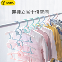  Dorahare newborn baby clothes rack Newborn baby clothes rack Household drying childrens telescopic small clothes rack