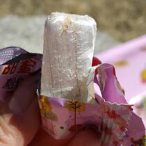 Northeast specialty Daxinganling horsetail pine kernel crisp candy fruit joy snack sandwich office leisure 248g