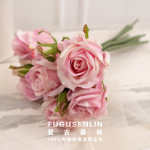 Simulation moisturizing feel rose fake flower silk flower home decoration furnishings wedding table floral artist holding flower material