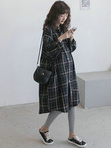  Japanese pregnant womens dress autumn long-sleeved top pregnant cotton mid-length casual plaid shirt cardigan jacket
