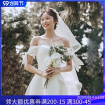 Shoulder French light wedding dress 2021 New Mori Super fairy dream satin simple daily go out light gauze tailing