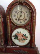 Old objects Cultural Revolution old clock old desk clock window display old Shanghai nostalgic decorative props collection
