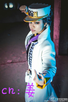 Professional Cosplayer Is a Real-Life Jotaro Kujo