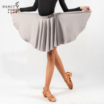 DT Latin Dance Dresses Half-body Large Pendulum Children Summer Professional Girl Dance Suit New Less Pediatrics BW034