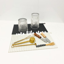 Cute Life) (spot) Non-slip drain pad black and white insulation pad Mini washboard hanging storage