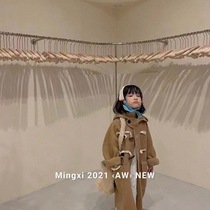 2021 autumn and winter girl foreign air jacket childrens horn buttons for children in large clothes and children with a cap fur coat