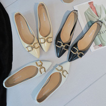  Hong Kong leather single shoes womens pointed shallow mouth summer all-match 2021 new French soft-soled flat heel horse collar buckle womens shoes