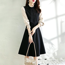 European station 2021 autumn new fake two-piece dress female French retro waist thin high-end temperament skirt