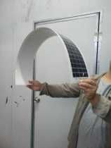 Semi-flexible 18v20W monocrystalline silicon solar panel charging 12V car battery