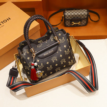 Fashion real leather bag 2021 new trendy premium handbag atmospheric shoulder slung printed pet bag