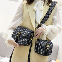 Special price genuine leather bag 2021 new net red old flower canvas flip horse saddle bag single shoulder inclined satchel pet bag