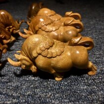 Golden silk nanmu handle piece twelve zodiac cow rabbit pig dragon tortoise solid wood round carving animal ornament pendant tea pet lucky
