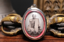 Thai special crafts Long Po Chan Nan 2546 shade shed itself double-sided locket all Thai 16 chentai