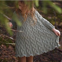 Snowberry dress ins wind childrens hollow dress A No Chinese braided illustration text description drawings