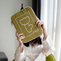 (Moon dweller)Send you a tulip computer bag Tablet protective liner cover 13 3 inches 15 6 inches