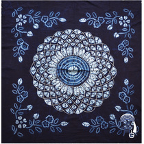 Yunnan ethnic minority handicrafts Dali Zhou Cheng Qingbai tie-dyed pure cotton tea table tablecloth bee basket]