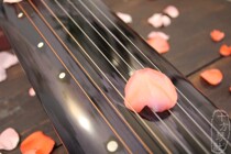 (Sushulou) Mr. Zhang Jun a famous Guqin Zhong Ni-style Guqin Qingtongmu (solitary product)