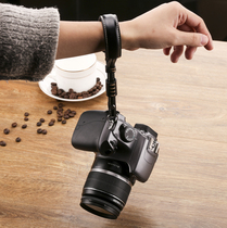 Genuine leather camera hand strap suitable for micro single RX100M7 a6500 Fuji X70 hand wristband 800d single backhand rope