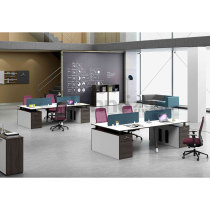 Four people in China and Yan Office