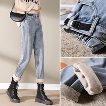 Plus velvet thick jeans womens 2022 winter new loose high waist old pants warm lamb velvet pants tide