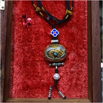 The fate of Buddha Nepal 925 sterling silver gilt gilt box with silver ornaments