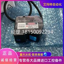 Bargaining KEYENCE Keyence VT3-V10 man-machine interface color touch screen Japan brand new